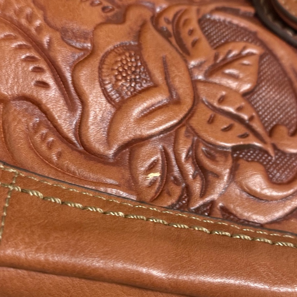 B.O.C. Born Concept Brown Leather Embossed Handbag Crossbody or Handbag - Picture 3 of 9